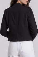 Military-Jacke mit Zierknöpfen