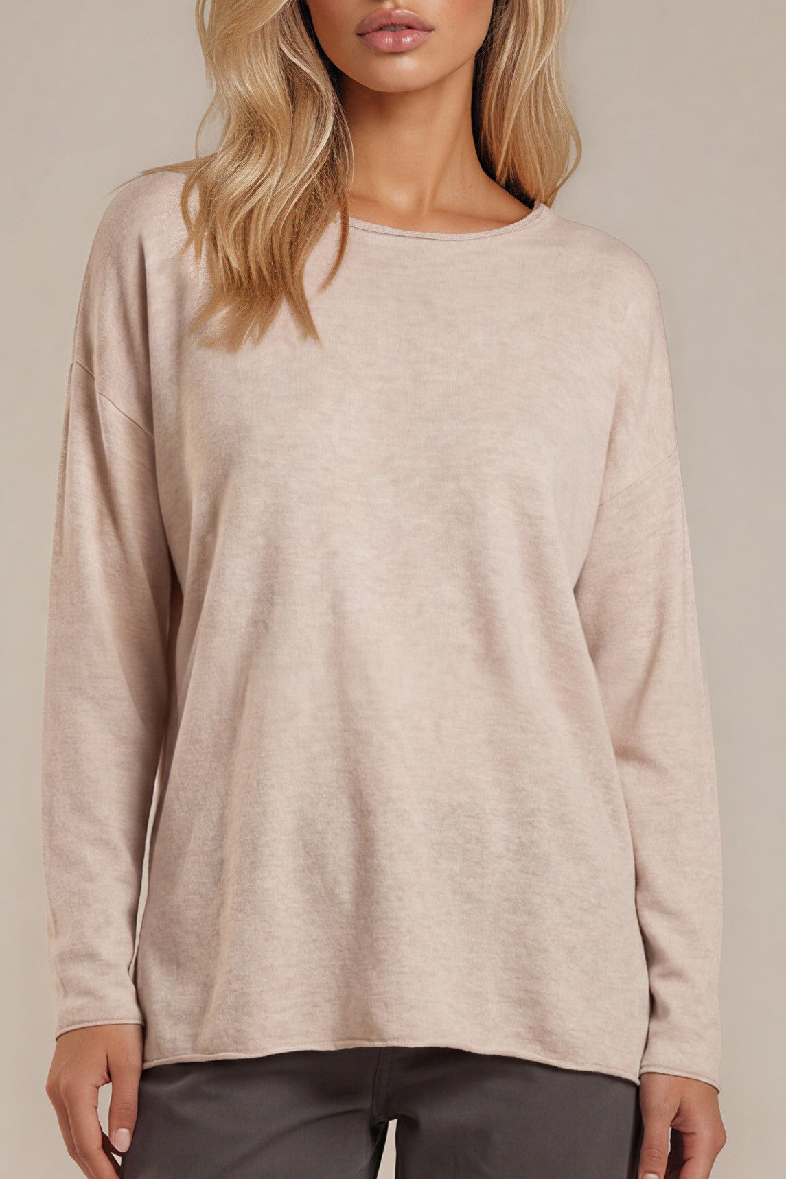Feinstrickpullover mit Rundhalsausschnitt